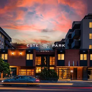 -- Park -- Part Of Urban Chic Luxury Design - Parking & Compliments - Next To Shopping & Dining Mall 4* Filibe
