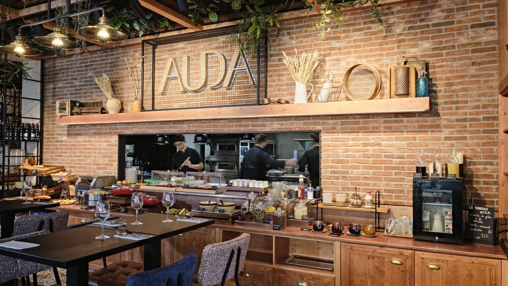 Appart Hotel Odalys City Marseille Centre Euromed 4*,  Франция